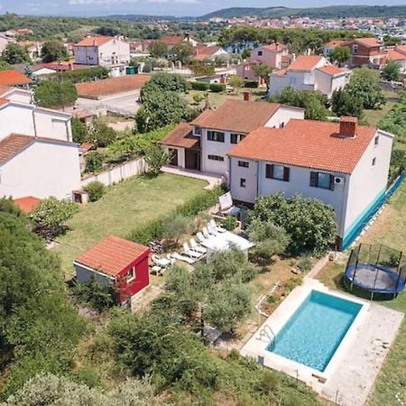 Вілла Domus Maria With Swimming Pool And Free Parking Баньоле Екстер'єр фото